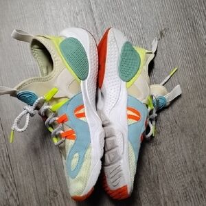 Stylish Women's Athletic Shoes in Cream and Blue